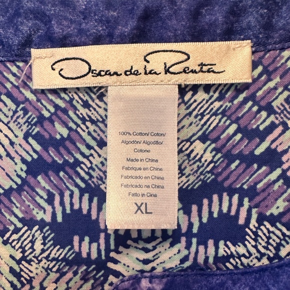 Another fun and flirty Oscar de la Renta XL short dress or long blouse. - Picture 3 of 4